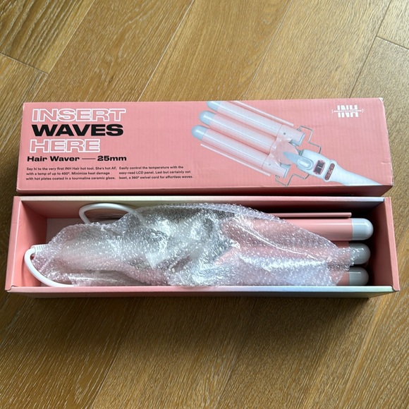 INSERT NAME HERE HAIR Other - Hair Wave maker